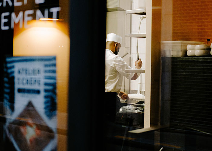 29 Restaurant Red Flags That Mean You Should Probably Not Eat There 29 Restaurant Red Flags That Mean You Should Probably Not Eat There