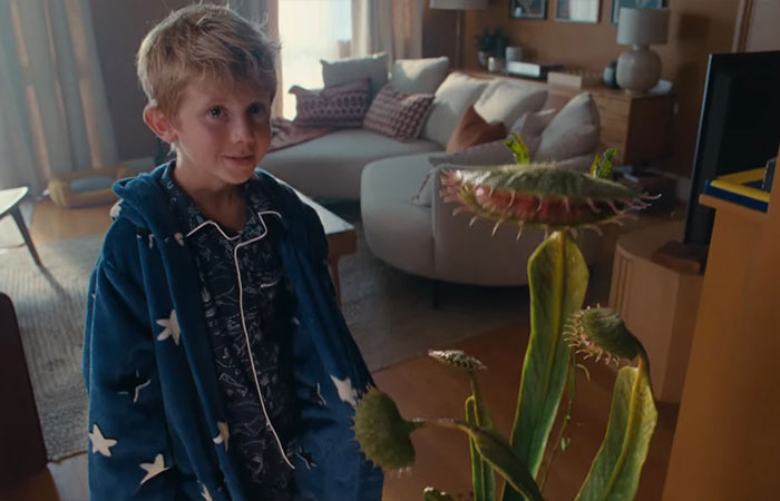 Xmas Lovers Praise John Lewis’ New Original Christmas Ad For Going Against The Flow Xmas Lovers Praise John Lewis’ New Original Christmas Ad For Going Against The Flow