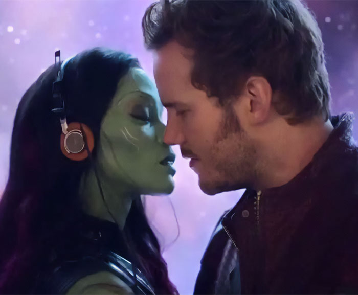 People Call Out Keanu Reeves And 30 Others For Having Zero Chemistry With Their Co-Stars On Screen People Call Out Keanu Reeves And 30 Others For Having Zero Chemistry With Their Co-Stars On Screen