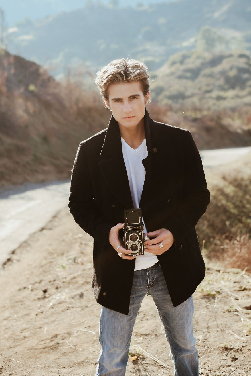 I Did Senior Photos With Micah Max Polaha (10 Pics)