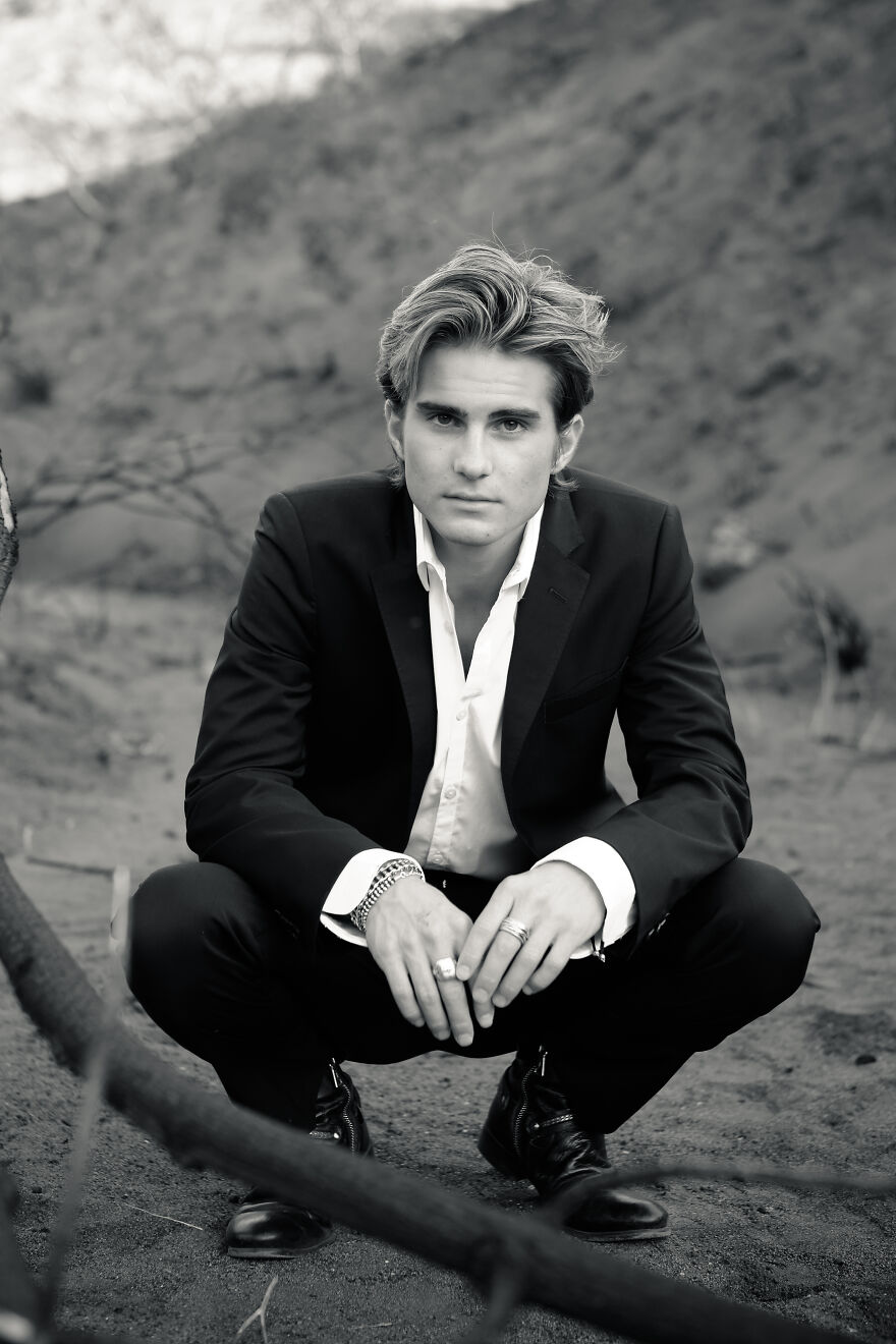 I Did Senior Photos With Micah Max Polaha (10 Pics)