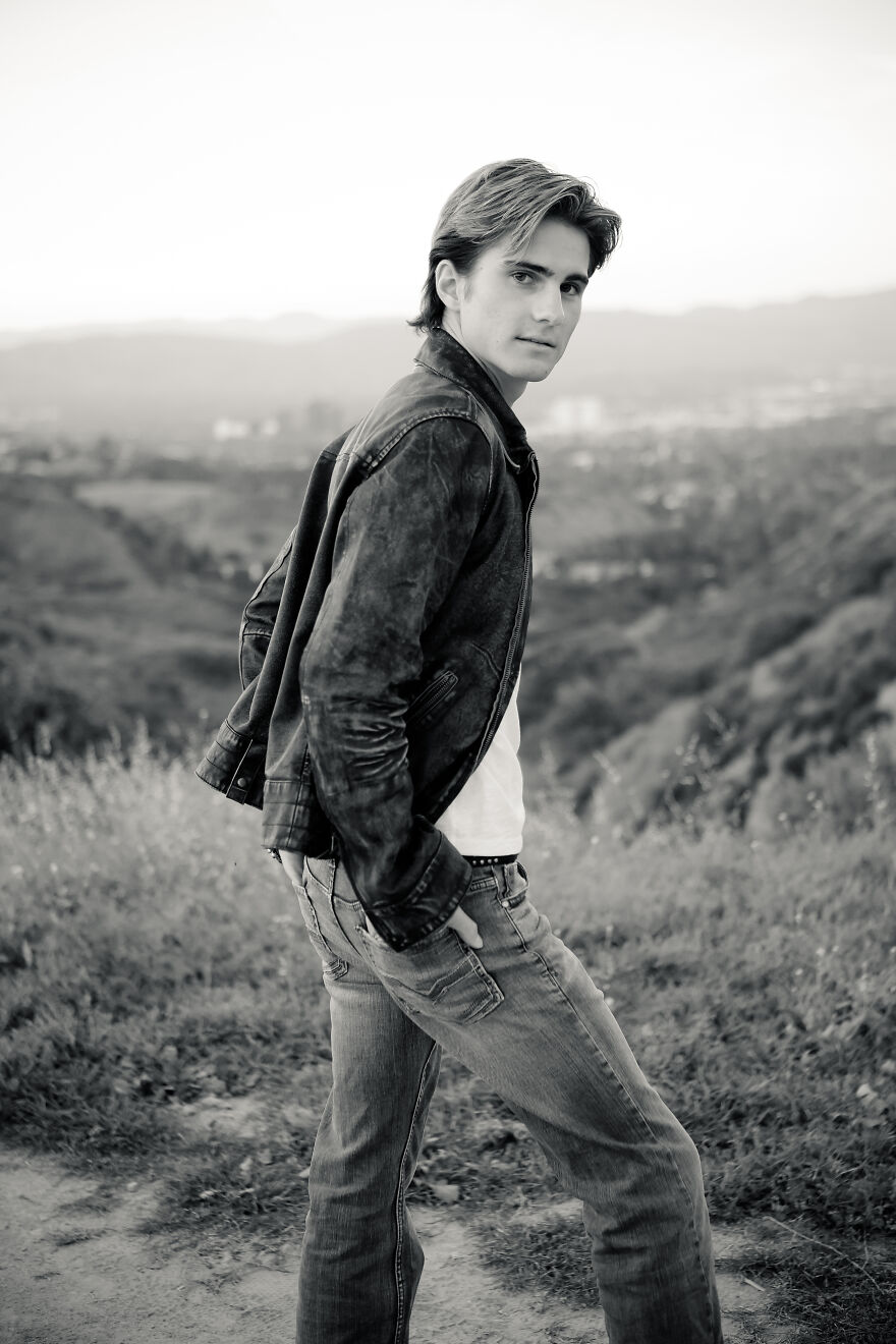 I Did Senior Photos With Micah Max Polaha (10 Pics)