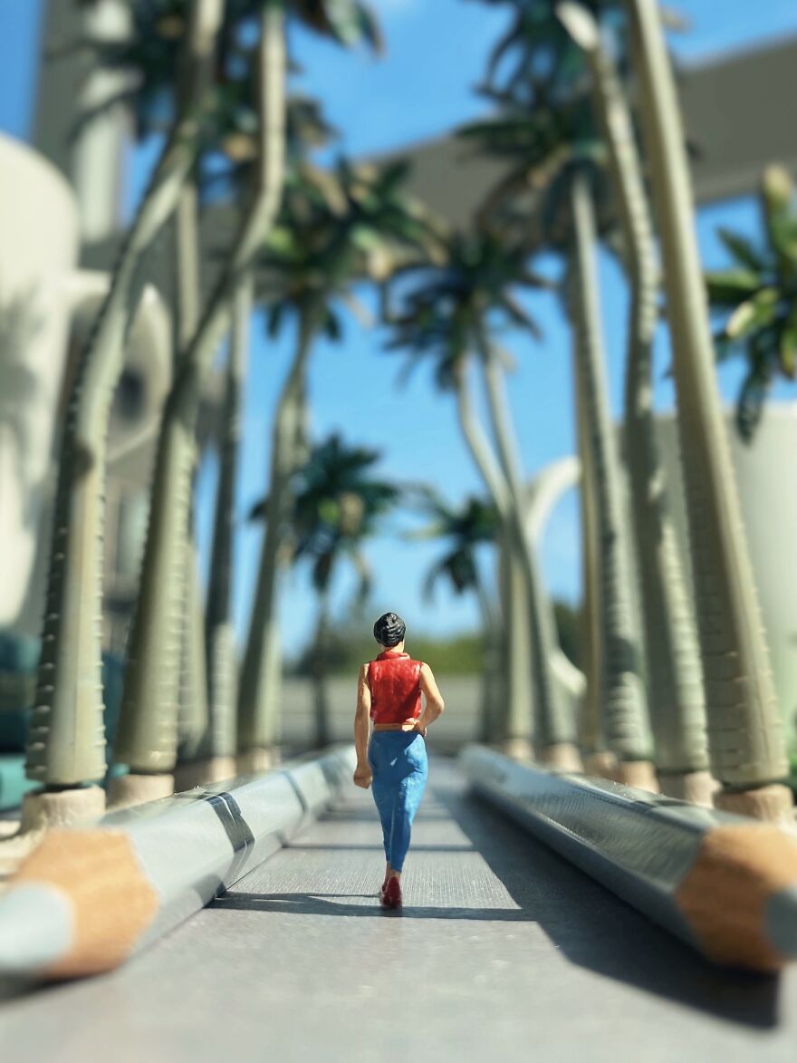 I Travel Around The World On My Desktop With Miniatures (19 Pics) I Travel Around The World On My Desktop With Miniatures (19 Pics)