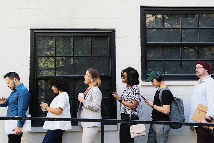 &ldquo;Not Worth The Rabies Shots&rdquo;: 50 Life-Saving Tips On What Not To Do When Visiting The US