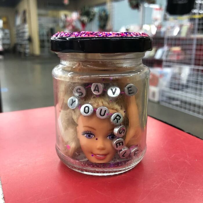 50 Weird Items That People Donated To Thrift Stores, Only For Them To End Up On This IG Page 50 Weird Items That People Donated To Thrift Stores, Only For Them To End Up On This IG Page