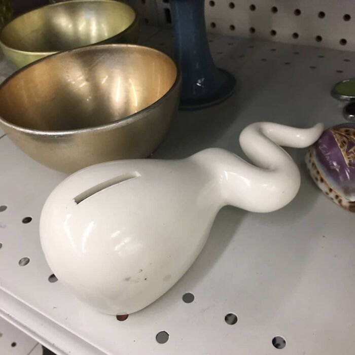 50 Weird Items That People Donated To Thrift Stores, Only For Them To End Up On This IG Page 50 Weird Items That People Donated To Thrift Stores, Only For Them To End Up On This IG Page