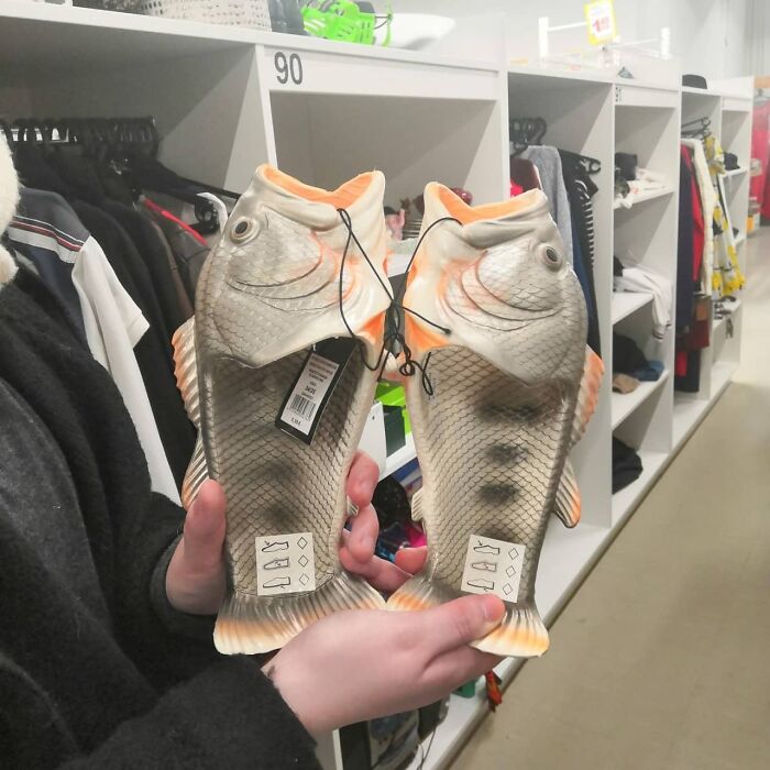 50 Weird Items That People Donated To Thrift Stores, Only For Them To End Up On This IG Page 50 Weird Items That People Donated To Thrift Stores, Only For Them To End Up On This IG Page