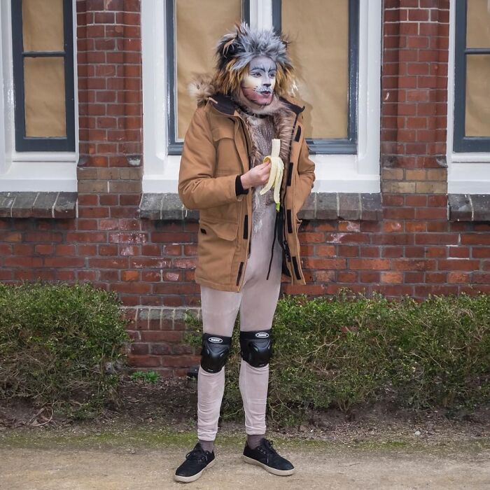 30 Funny Accidental Images That Were Taken At The Right Time And Place By This Street Photographer 30 Funny Accidental Images That Were Taken At The Right Time And Place By This Street Photographer