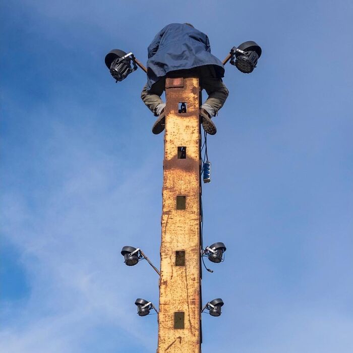 30 Funny Accidental Images That Were Taken At The Right Time And Place By This Street Photographer 30 Funny Accidental Images That Were Taken At The Right Time And Place By This Street Photographer