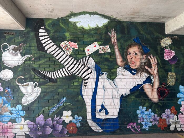 Hey Pandas, Show Us A Photo Of Street Art You’ve Seen (Closed)