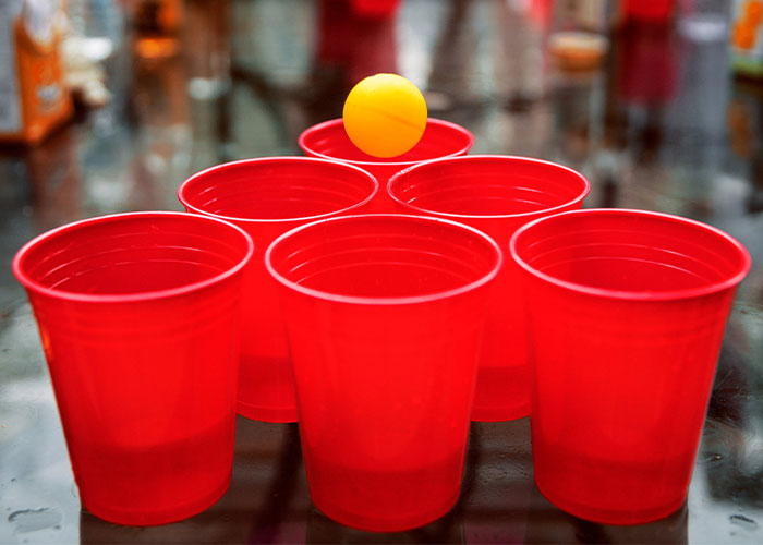 “What’s The Most Bizarre ‘House Rule’ You’ve Encountered At Someone Else’s Home?” (40 Answers) “What’s The Most Bizarre ‘House Rule’ You’ve Encountered At Someone Else’s Home?” (40 Answers)