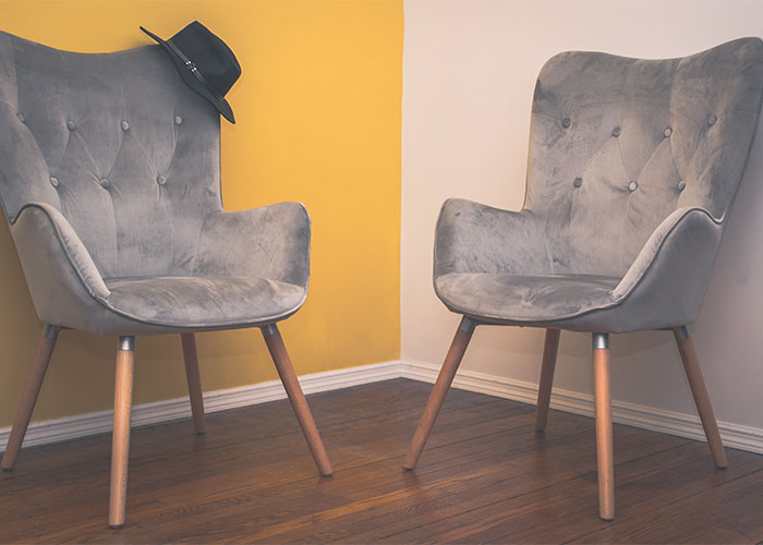 “What’s The Most Bizarre ‘House Rule’ You’ve Encountered At Someone Else’s Home?” (40 Answers) “What’s The Most Bizarre ‘House Rule’ You’ve Encountered At Someone Else’s Home?” (40 Answers)