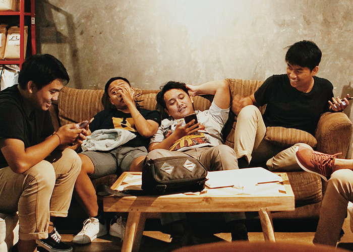 “What’s The Most Bizarre ‘House Rule’ You’ve Encountered At Someone Else’s Home?” (40 Answers) “What’s The Most Bizarre ‘House Rule’ You’ve Encountered At Someone Else’s Home?” (40 Answers)