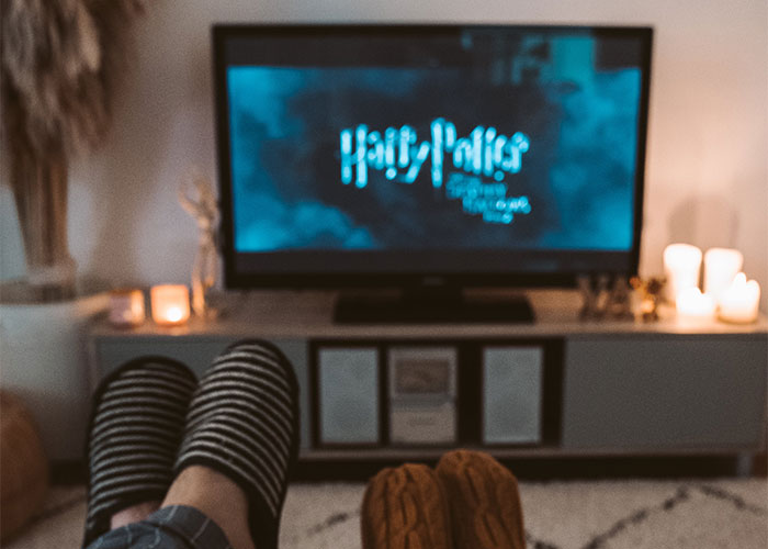 “What’s The Most Bizarre ‘House Rule’ You’ve Encountered At Someone Else’s Home?” (40 Answers) “What’s The Most Bizarre ‘House Rule’ You’ve Encountered At Someone Else’s Home?” (40 Answers)