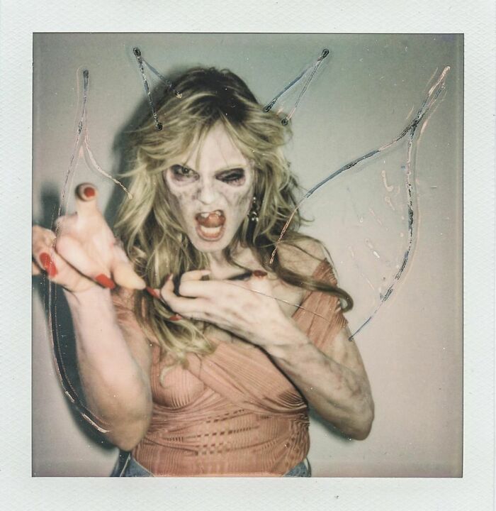 “The Queen Of Halloween”: Heidi Klum Continues Her Series Of Impressive Halloween Costumes “The Queen Of Halloween”: Heidi Klum Continues Her Series Of Impressive Halloween Costumes