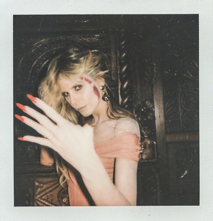 “The Queen Of Halloween”: Heidi Klum Continues Her Series Of Impressive Halloween Costumes “The Queen Of Halloween”: Heidi Klum Continues Her Series Of Impressive Halloween Costumes