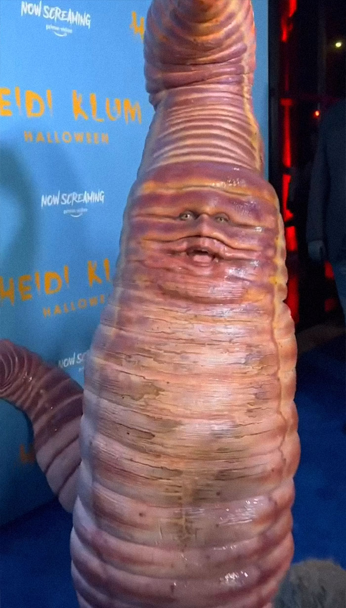 “The Queen Of Halloween”: Heidi Klum Continues Her Series Of Impressive Halloween Costumes “The Queen Of Halloween”: Heidi Klum Continues Her Series Of Impressive Halloween Costumes