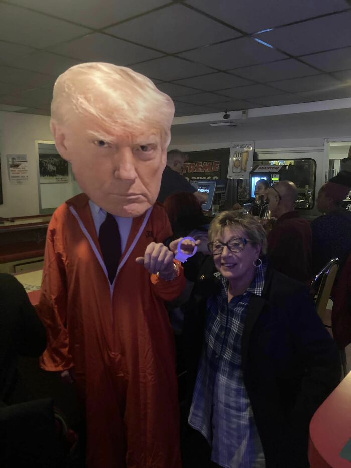 Hey Pandas, Share Your Halloween Costume (Closed)