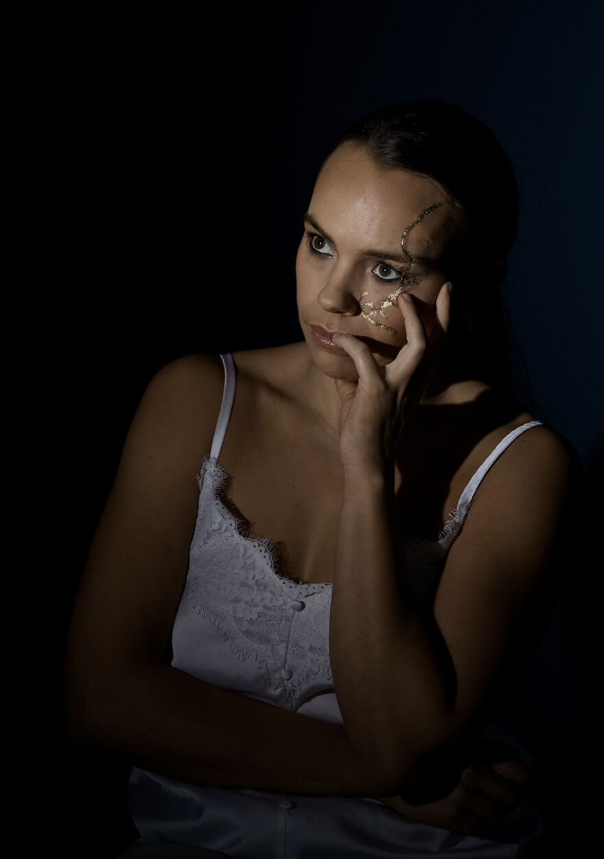 Kintsugi Beauty: Celebrating The Beauty Of Scars And Imperfections In Photography Kintsugi Beauty: Celebrating The Beauty Of Scars And Imperfections In Photography