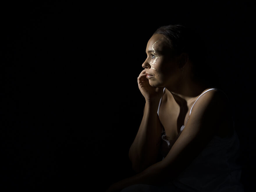 Kintsugi Beauty: Celebrating The Beauty Of Scars And Imperfections In Photography Kintsugi Beauty: Celebrating The Beauty Of Scars And Imperfections In Photography