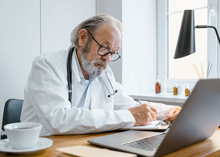 &ldquo;Tale As Old As Capitalism&rdquo;: Ill Woman Maliciously Complies After Boss Demands A Doctor’s Note