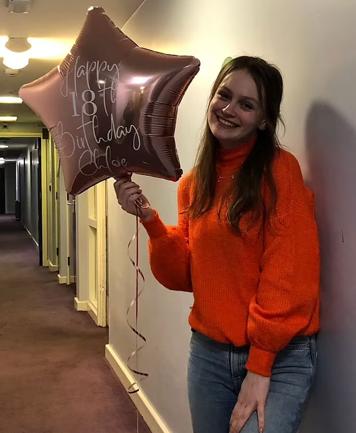 &#8220;I Just Thought, &#8216;Please, Not Again'&#8221;: Young Woman Accepted To Oxford After Being Homeless