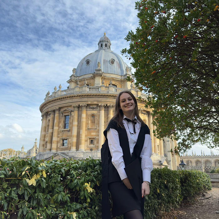&#8220;I Just Thought, &#8216;Please, Not Again'&#8221;: Young Woman Accepted To Oxford After Being Homeless