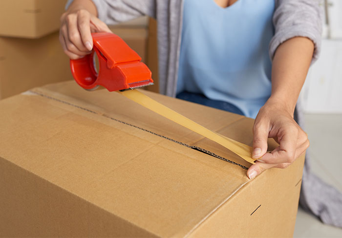 Woman Is Shocked When SIL Starts Moving Her Stuff Into Their Guest Bedroom, Kicks Her Out Woman Is Shocked When SIL Starts Moving Her Stuff Into Their Guest Bedroom, Kicks Her Out