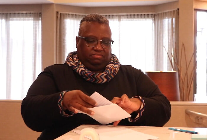 1980 Pen Pals Meet Each Other For The First Time 1980 Pen Pals Meet Each Other For The First Time