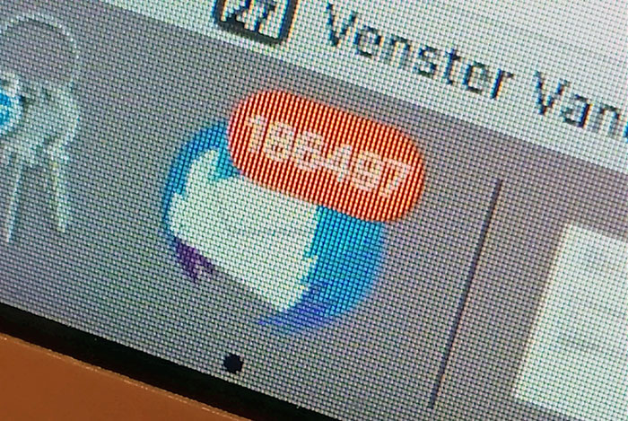 45 Infuriating Screenshots Of People Who Got Way Too Comfortable Leeching From Someone’s Accounts 45 Infuriating Screenshots Of People Who Got Way Too Comfortable Leeching From Someone’s Accounts