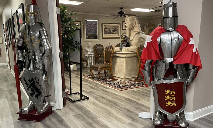 50 Hilariously Wholesome Things Doctors Did To Put Their Patients At Ease (New Pics)