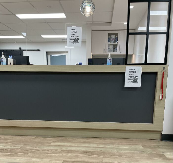 50 Hilariously Wholesome Things Doctors Did To Put Their Patients At Ease (New Pics)