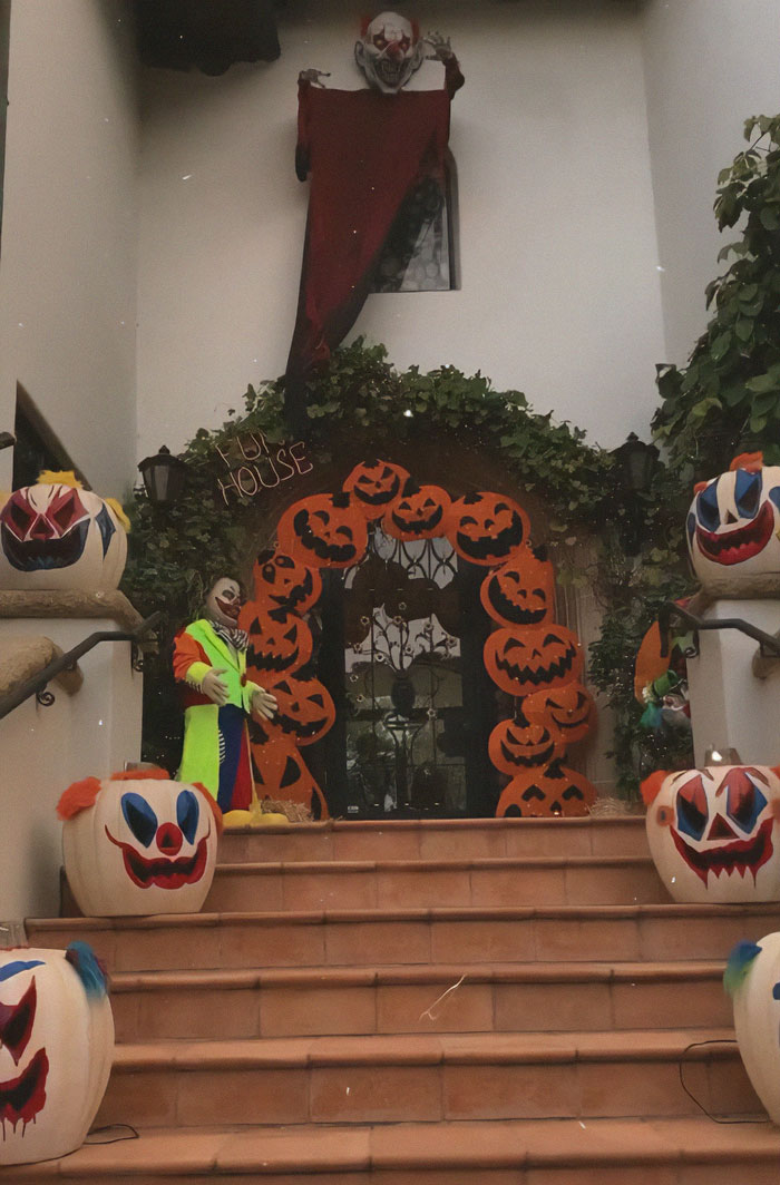 “We Don’t Play Around”: Christina Aguilera Says Halloween Is Her Favorite Time Of The Year “We Don’t Play Around”: Christina Aguilera Says Halloween Is Her Favorite Time Of The Year