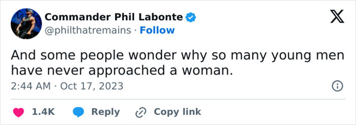 Starbucks Worker’s “Secret Note” On A Cup To Save 18-Year-Old From A Random Guy Sparks Debate Starbucks Worker’s “Secret Note” On A Cup To Save 18-Year-Old From A Random Guy Sparks Debate