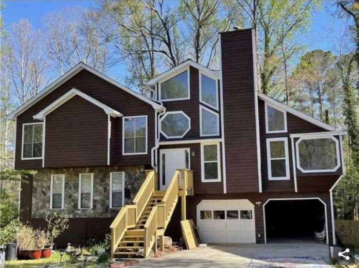 45 Times Giant Suburban McMansions Were Shamed By This Online Community 45 Times Giant Suburban McMansions Were Shamed By This Online Community