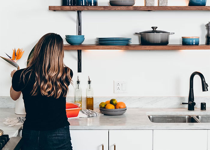 “Am I The Jerk For Not Allowing My Girlfriend To Be A Stay-At-Home Mom To Her Kids?” “Am I The Jerk For Not Allowing My Girlfriend To Be A Stay-At-Home Mom To Her Kids?”