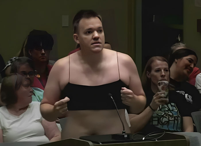 “These Are My Babies”: Dad Strips Down At School Board Meeting To Make A Point On Dress Code “These Are My Babies”: Dad Strips Down At School Board Meeting To Make A Point On Dress Code