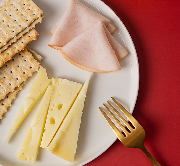 Amazon Driver Says Customers Should Put Out Snacks, People Don’t Think It Should Be Expected Amazon Driver Says Customers Should Put Out Snacks, People Don’t Think It Should Be Expected