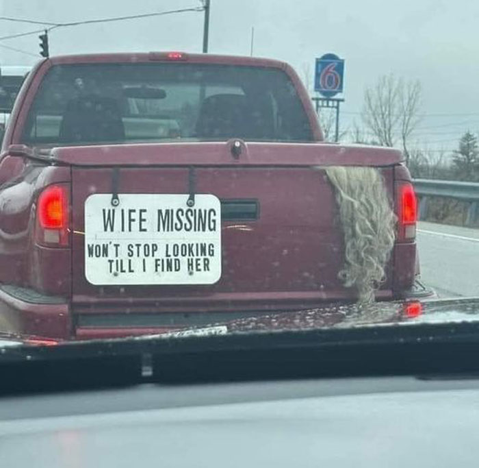 48 Chaotically Funny Signs That People Have Discovered In The Wild 48 Chaotically Funny Signs That People Have Discovered In The Wild