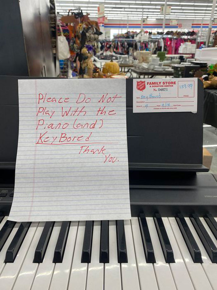 48 Chaotically Funny Signs That People Have Discovered In The Wild 48 Chaotically Funny Signs That People Have Discovered In The Wild