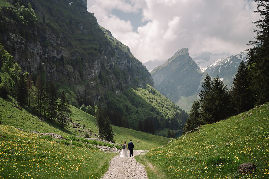 I Continue To Help Couples Ditch The Big Wedding And Elope In The Places That Make Them Feel Alive (30 New Pics) I Continue To Help Couples Ditch The Big Wedding And Elope In The Places That Make Them Feel Alive (30 New Pics)