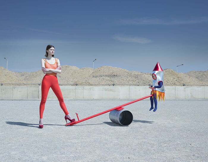 25 Surreal Photographs By B&aacute;ra Pr&aacute;&scaron;ilov&aacute; That Push The Boundaries Of Reality