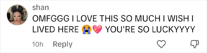 Utah Neighborhood Makes Barbie Fans Weep After Showing Its ‘Barbieween’ Decor Utah Neighborhood Makes Barbie Fans Weep After Showing Its ‘Barbieween’ Decor