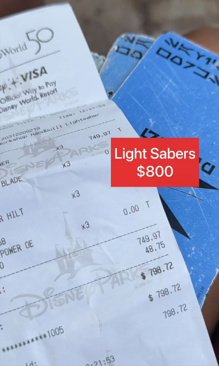 Mom Shares How Family Spent Nearly $4k On A Day At Disney, Blaming Prices, Gets Called Out Mom Shares How Family Spent Nearly $4k On A Day At Disney, Blaming Prices, Gets Called Out