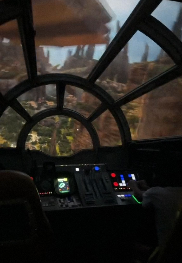 Mom Shares How Family Spent Nearly $4k On A Day At Disney, Blaming Prices, Gets Called Out Mom Shares How Family Spent Nearly $4k On A Day At Disney, Blaming Prices, Gets Called Out