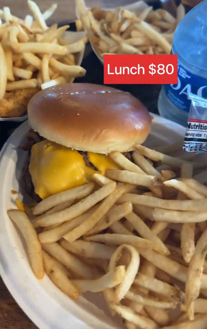 Mom Shares How Family Spent Nearly $4k On A Day At Disney, Blaming Prices, Gets Called Out Mom Shares How Family Spent Nearly $4k On A Day At Disney, Blaming Prices, Gets Called Out