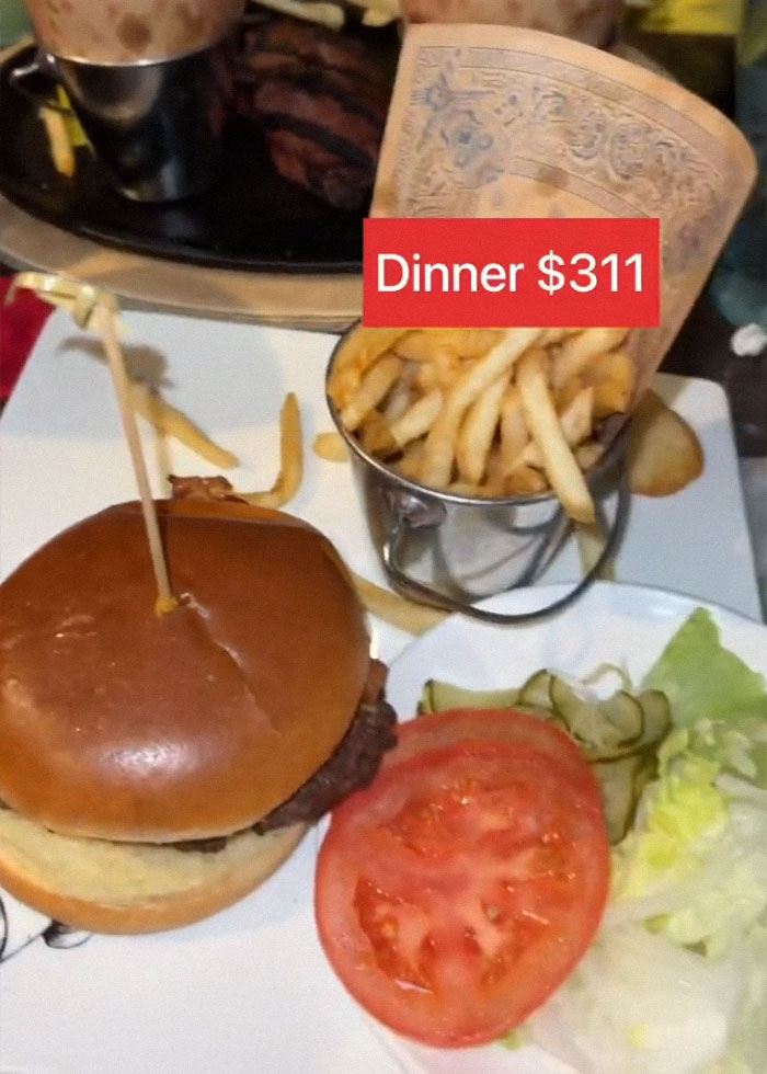 Mom Shares How Family Spent Nearly $4k On A Day At Disney, Blaming Prices, Gets Called Out Mom Shares How Family Spent Nearly $4k On A Day At Disney, Blaming Prices, Gets Called Out