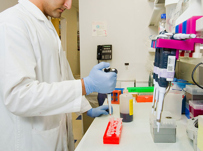 “Sorry My Genes Are Strong”: Woman Hands Divorce Papers Along With DNA Test Results “Sorry My Genes Are Strong”: Woman Hands Divorce Papers Along With DNA Test Results