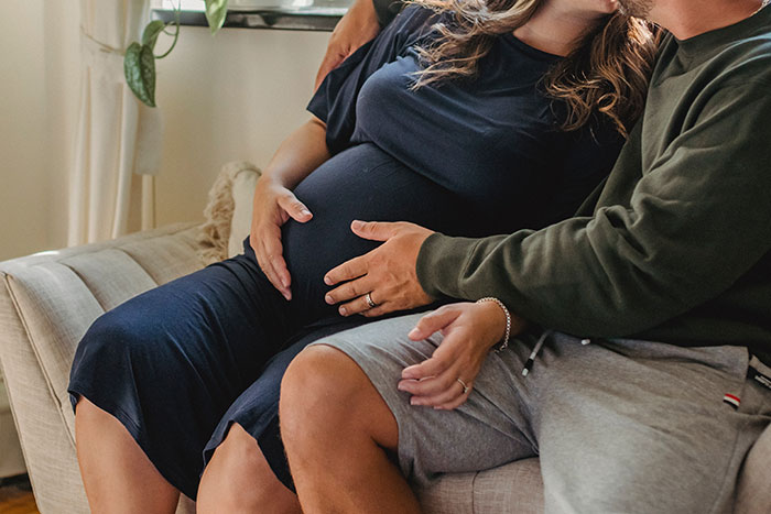 Boss Regrets Not Giving New Dad 1 Week Off After He Says He’ll Be Taking 12