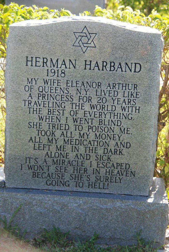 Rest In Pieces: 30 Hilarious Tombstones That Deserve To Be Shared Rest In Pieces: 30 Hilarious Tombstones That Deserve To Be Shared
